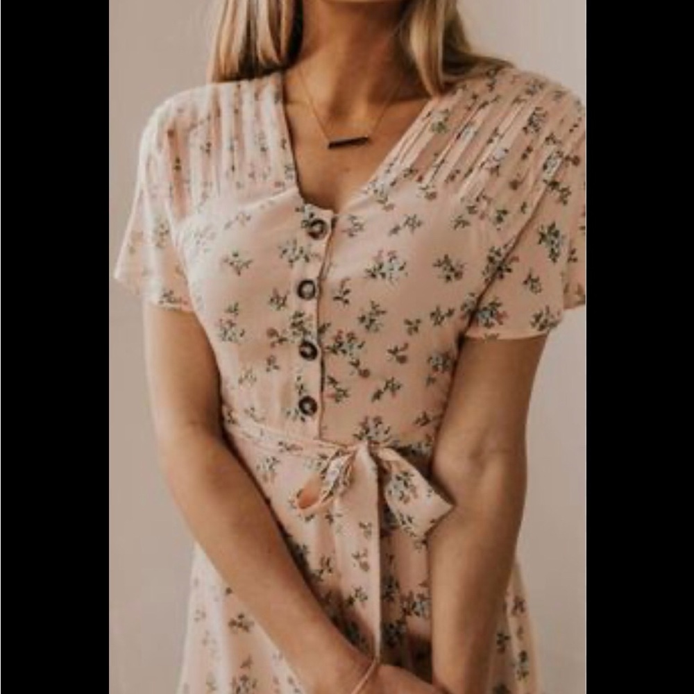 Beautiful Roolee Peach Floral Maxi Dress!